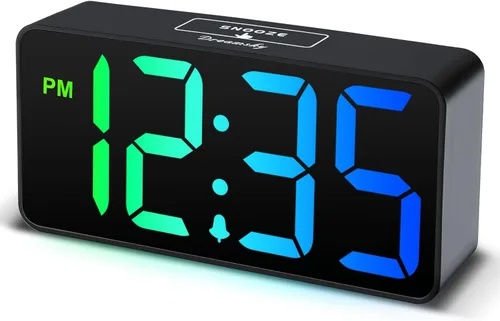 Vista 17 de DreamSky - Reloj despertador digital pequeño para dormitorio con números grandes Electric Bedside Desk Clock with USB Charging Port, Brightness