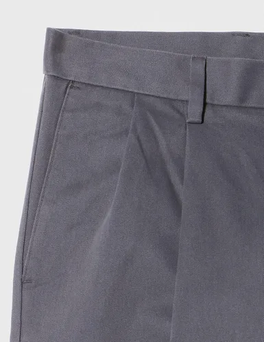 Vista 2 de Tienda Essentials Pantalón chino plisado para hombre con corte clásico, sin arrugas, sin pinzas, disponible en tallas grandes y altas