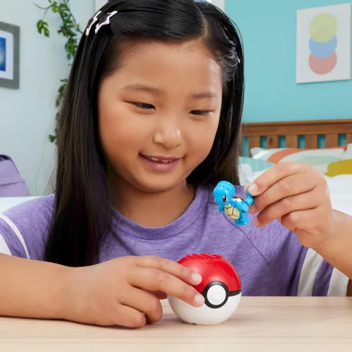 Vista 2 de MEGA Pokémon Juguete de construcción Pokémon Evergreen Squirtle Ball para niños a partir de 6 años