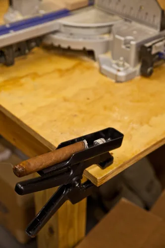 Vista 8 de Perfecto Cigar Holder