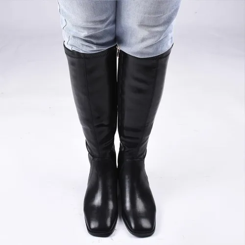 Vista 3 de GENSHUO Botas altas hasta la rodilla para mujer, cómodas botas de tacón plano vintage con punta cuadrada para otoño e invierno, con cremallera