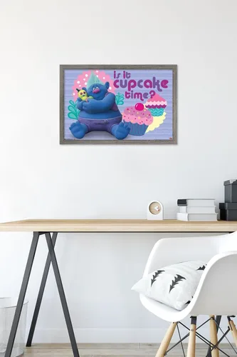 Vista 6 de Trends International DreamWorks Trolls - Cupcakes Wall Poster, 14.725" x 22.375", Barnwood Framed Version