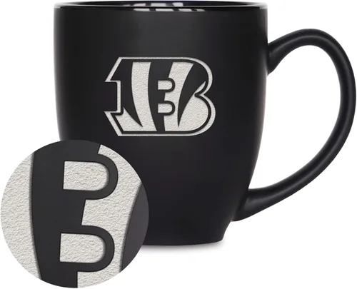 Vista 23 de Rico Industries Taza Bistro Mate Negra de Fútbol Americano NFL de 15 onzas - Para Bebidas Calientes o Frías - Logotipo del Equipo Grabado para una
