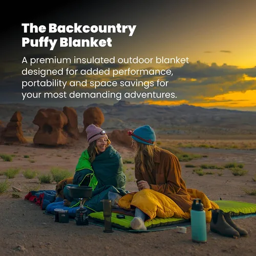 Vista 2 de Rumpl Backcountry Puffy Blanket - Llevando comodidad a lugares incómodos, aislamiento de poliéster 100% reciclado, ligera, empacable, resistente al