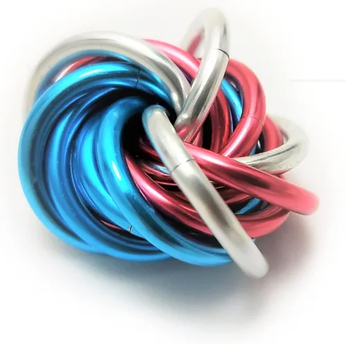Vista 56 de Bola Fidget Möbii (MultiColor): Herramienta de juguete silenciosa para aliviar el estrés, ansiedad y estimular el ADHD para el hogar, viajes Cromo