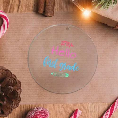Vista 27 de Adornos de copo de nieve personalizados para la familia, con texto en inglés "Have You Hugged A Massage Therapeut", adornos navideños tropicales