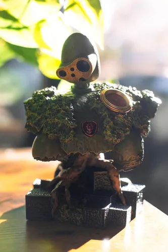 Vista 3 de Studio Ghibli - Castillo en el cielo - Esperanzas del soldado robot, estatua benélica reloj de escritorio