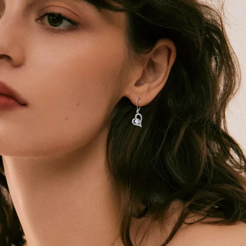 Vista 3 de Pendientes de corazón para mujer, plata de ley 925, aretes colgantes con forma de corazón y piedra natal redonda