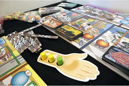 Vista 6 de Artipiagames Rush M.D.: Expansión UCI - Juego de mesa cooperativo Artipia Games, colocación de trabajadores, estrategia, edades 14+, 1-4 jugadores