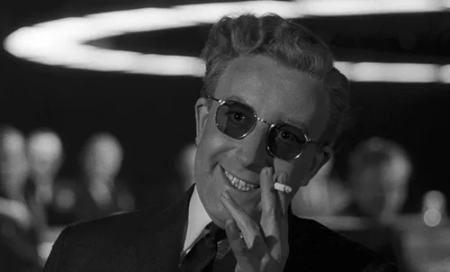 Vista 2 de Dr. Strangelove, Or: How I Learned to Stop Worrying and Love the Bomb (The Criterion Collection) [Blu-ray]
