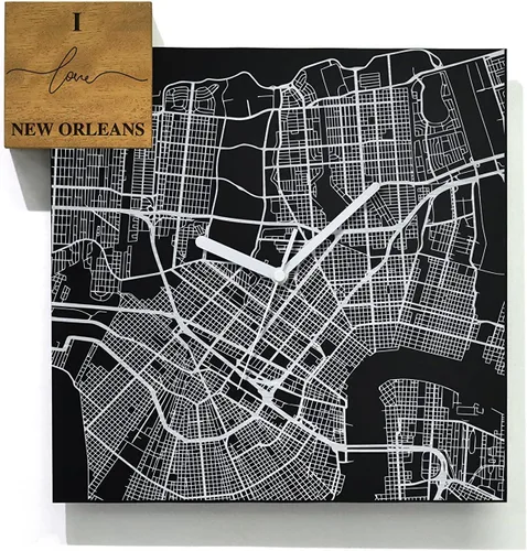 Vista 24 de Modern Wall Clock - Black Aluminum with Silver Fiber Laser Engraving - Square - Contemporary Design - Personalized City Map - Home Town - Location