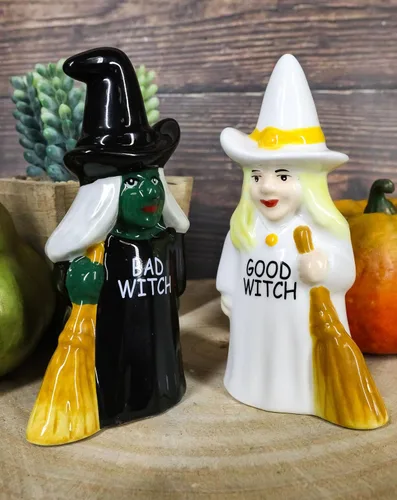 Vista 8 de Ebros Gift Fuerzas del bien y del mal Elphaba VS Glinda Brujas que llevan escobas con salero y pimentero, juego de figuras de cerámica con tapones