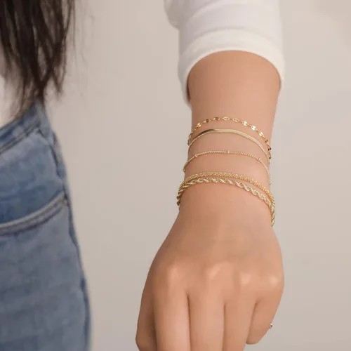 Vista 3 de LEXODY Pulseras de oro para mujer, juego de pulseras de espiga de oro de 14 quilates, delicadas joyas de espiga apilables, cadena fígaro, cadena
