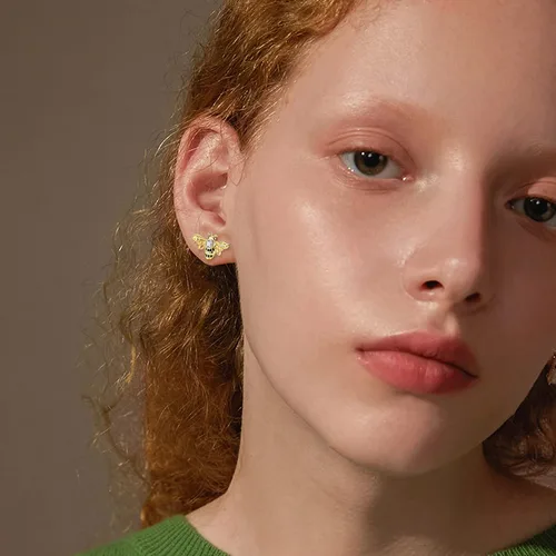 Vista 6 de POPKIMI Pendientes de plata de ley con ópalo con diseño de animales de lobonarwhalranaabejamariposatortuga marina para mujeres y niñas, regalos