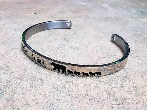 Vista 31 de Pulseras inspiradoras para abuela, mamá, hija, sobrina, tía, grabado, mensaje oculto, pulsera de acero inoxidable, corona de cumpleaños, joyería