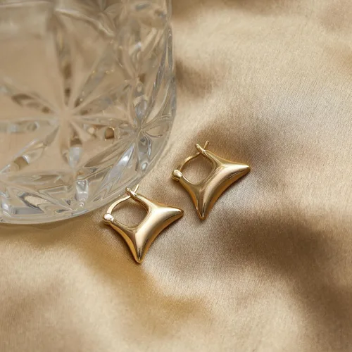 Vista 47 de Gempires - Aretes ligeros y gruesos, delicados y minimalistas, hipoalergénicos, chapados en oro, sin deslustre, diseño clásico, para uso diario