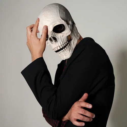 Vista 3 de Máscara de calavera con mandíbula móvil para Halloween, espeluznante esqueleto de látex, máscara de cabeza completa para adultos, disfraces de fiesta