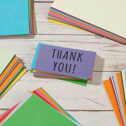 Vista 6 de Paquete de 100 cartulinas de papel grueso colorido en blanco para invitaciones, elaboración de tarjetas de felicitación, postales, fotos, papel