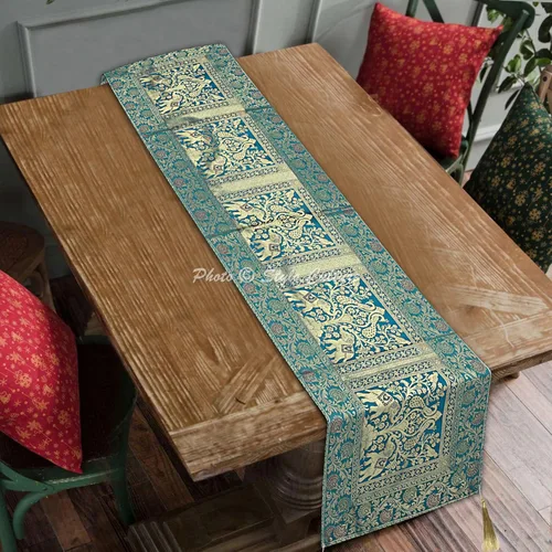 Vista 2 de Brocade - Camino de mesa de café jacquard verde oscuro, rectangular, bohemio, tradicional, decoración de sala de estar, elefante pavo real, mantel
