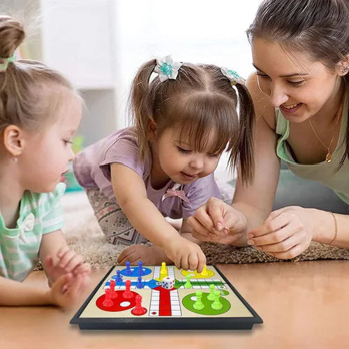 Vista 7 de KIDAMI Juego de mesa mini Ludo magnético de viaje, diseño plegable y ligero, regalo para niños y bebés (19.4 × 19.4 cm)