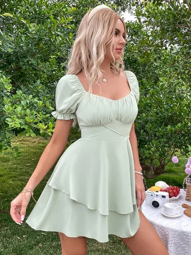 Vista 3 de MakeMeChic Vestido corto de manga corta abombada con volantes en capas para mujer