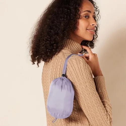 Vista 50 de Amazon Essentials - Abrigo acolchado, ligero y resistente al agua con capucha para mujer, disponible en talla extragrande
