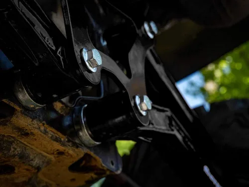 Vista 4 de SuperATV Brazos de Reacción Posteriores y Varillas Posteriores, de Alta Distancia, en Caja, para Polaris RZR XP 900 / XP 4 900 (2011-2014) - Negro