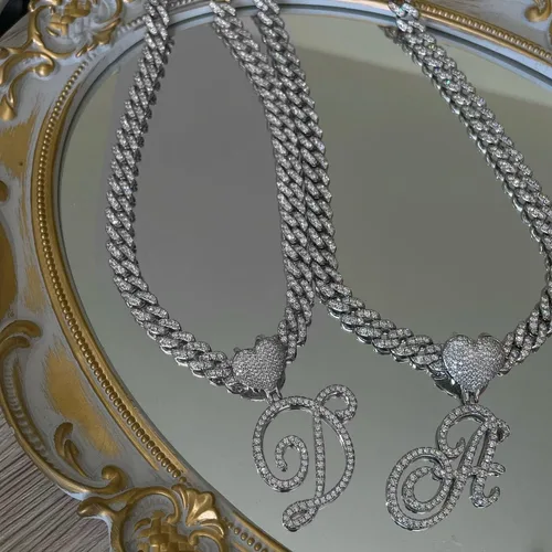 Vista 4 de BLBLJERY Collares con iniciales, cadena de eslabones cubanos de plata para mujer, cadena helada con dije de letra de corazón, cadena personalizada