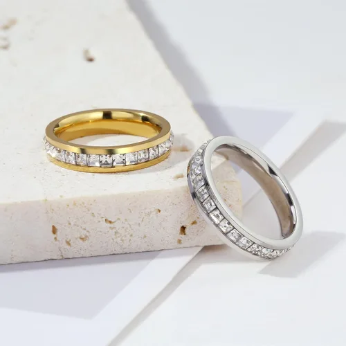 Vista 7 de Delicados anillos de circonita cúbica para mujer, chapados en oro de 18 quilates, con circonita cúbica simple, anillo de amor eterno, anillos