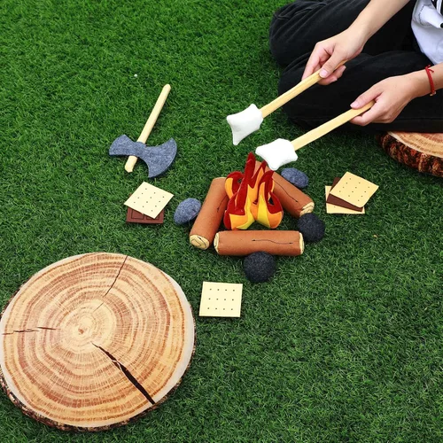 Vista 5 de Civaner Juego de juguetes de simulación de fogata para adultos con 2 almohadas de tronco, 2 de felpa falsa de fuego y smores, 20 piezas de fieltro