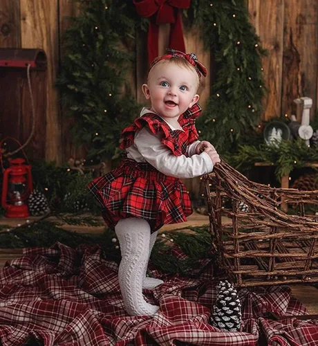 Vista 2 de GuliriFei Mameluco de Navidad para bebés y niñas, vestido de body rojo a cuadros para niños pequeños, manga con volantes, traje de fiesta