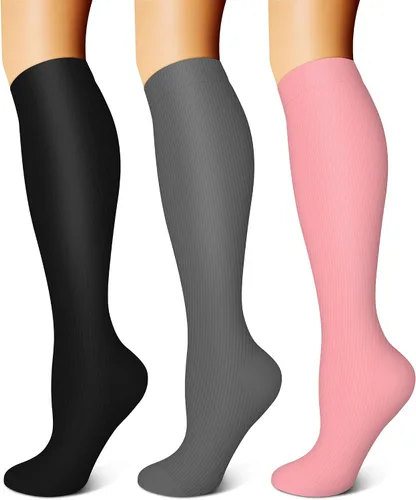 Vista 18 de FEYHAY Calcetines de compresión de cobre (3 pares) de 15-20 mmHg de circulación es la mejor atlética y diaria para hombres y mujeres, correr