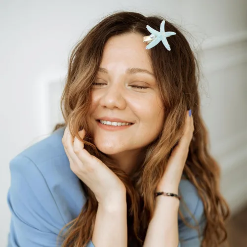 Vista 7 de Juego de pinzas para el cabello con perlas de concha de mar, disfraz de sirena artificial, horquilla de princesa para niñas y mujeres, accesorios