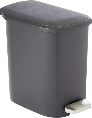 Vista 9 de Amazon Basics Basurero de plástico compacto para baño con tapa de cierre suave, pedal manos libres, cubo interior extraíble, 6 litros/1.6 galones