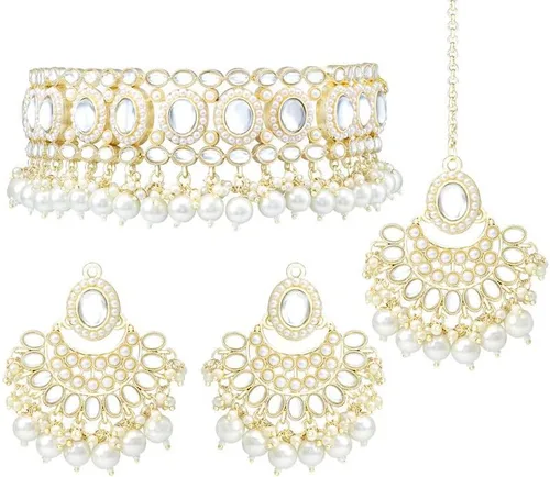 Vista 4 de Aheli Traditional Gold Plated Kundan Choker Necklace Chandbali Earring & Maang Tikka Ethnic Jewellery Set Gift for Women