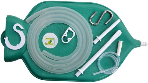 Vista 2 de Kit de bolsa de enema para limpieza de colon con manguera de silicona curada de platino (2 cuartos de galón, parte superior abierta) - Verde