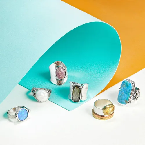 Vista 5 de Silpada Anillo de circonita cúbica verde oliva 'Zircon Token' en plata de ley