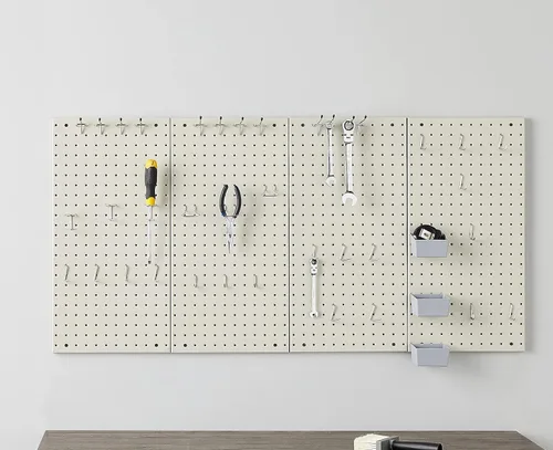 Vista 4 de Amazon Basics Kit de tablero rectangular de metal para almacenamiento de pared, resistente al óxido y a los arañazos, 48 piezas, gris