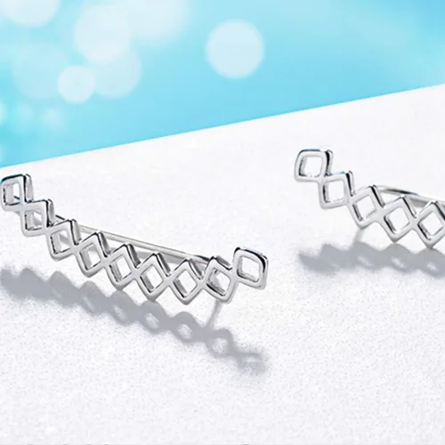 Vista 3 de Aretes minimalistas de plata de ley con rombos conectados geométricos para mujer, hipoalergénicos