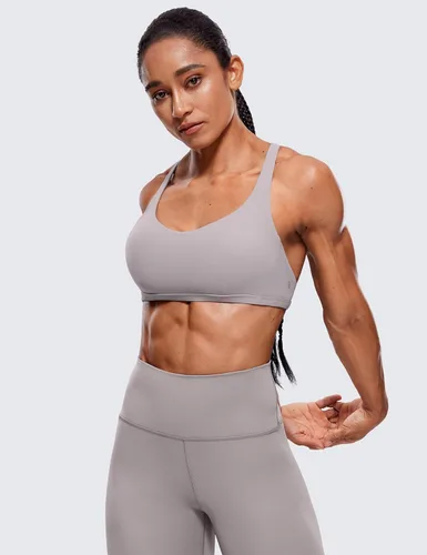 Vista 2 de CRZ YOGA Sujetador deportivo con tirantes para mujer, brasier con tirantes cruzados y acolchado de soporte medio, brasier sexy para yoga