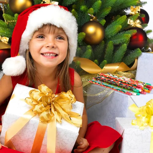 Vista 4 de Kolewo4ever 100 Piezas Lápices de Navidad Lápices de Madera Navideños con Gomas de Borrar en las Puntas Muñeco de Nieve, Papá Noel y Alce Surtido