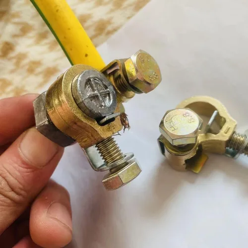 Vista 2 de Conector de terminal de batería de cobre puro genérico, 1 par, perno de 3/8" Heavy Duty Cable End, Top Post Connector, Compatible with Car, Van
