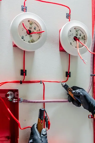 Vista 13 de Southwire T200K herramientas y equipo, kit de detector de cables y tonos, multiusos