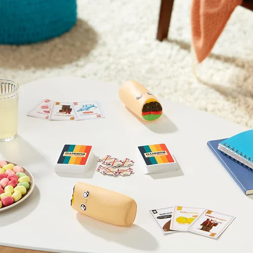 Vista 2 de Juego de cartas Exploding Kittens Throw Throw Burrito 2-6 jugadores - Edades 7+ - 15 minutos para jugar - Juego de cartas de Dodgeball - Juego