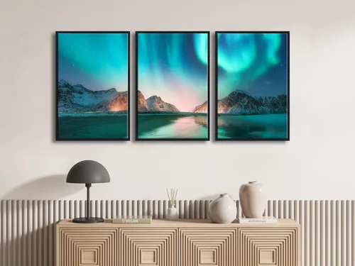 Vista 3 de DEKWINN Arte de pared enmarcado grande con estrellas y luces polares, arte de pared de paisaje nocturno de invierno con aurora, impresiones modernas