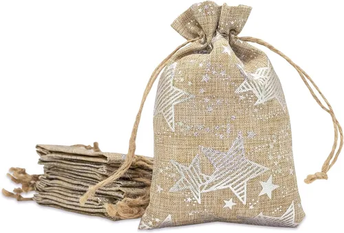 Vista 8 de 48 paquetes de 3x4 bolsas de regalo reutilizables de yute y arpillera con cordones (Feliz Navidad, X-Pequeño) - para regalos, favores de fiesta