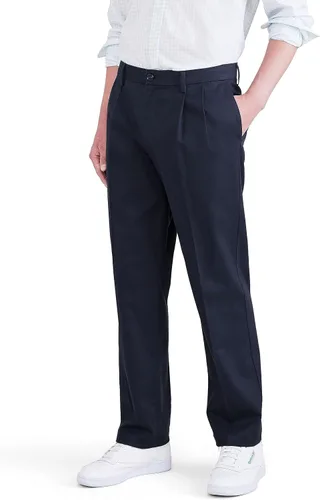 Vista 23 de Classic Fit Signature - Pantalones Iron Free de color caqui con Stain Defender - Plisados (Regular y Big & Tall)