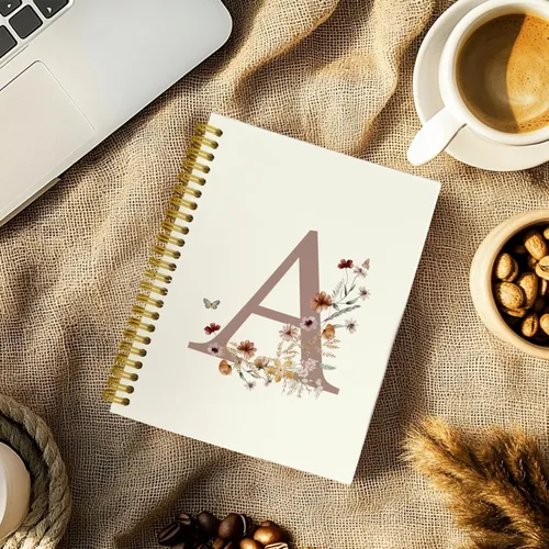 Vista 3 de Cuadernos de diario personalizados con letra inicial floral A, cuadernos vintage femeninos de tapa dura en espiral para la escuela, regalos