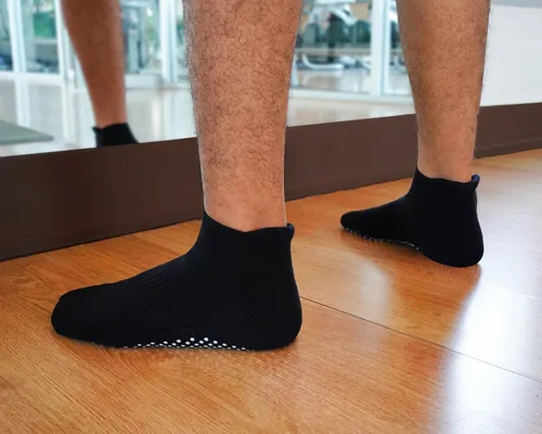 Vista 3 de RATIVE - Calcetines antideslizantes para yoga, pilates y hospitales, para adultos, hombres y mujeres
