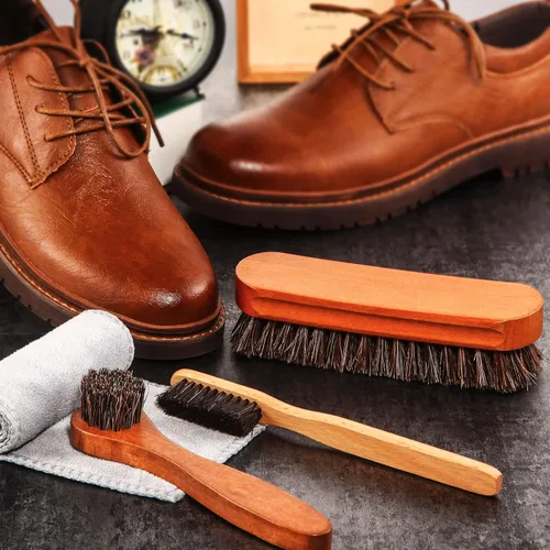 Vista 6 de Kit de 4 cepillos para zapatos de pelo de caballo, aplicadores de limpieza de piel, botas, cepillos de cuidado de gamuza con paño de microfibra